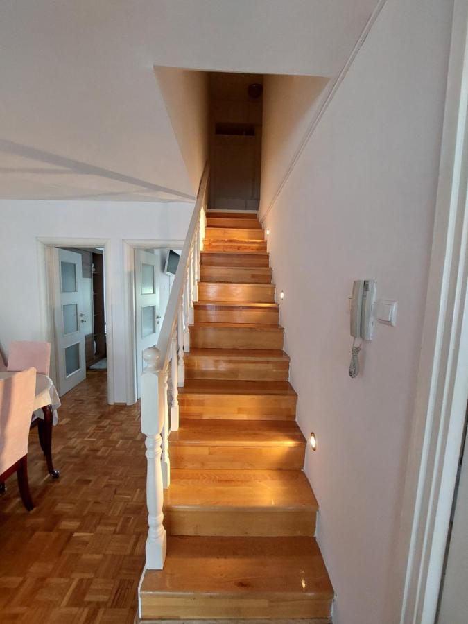 זאגרב Apartman Laura מראה חיצוני תמונה